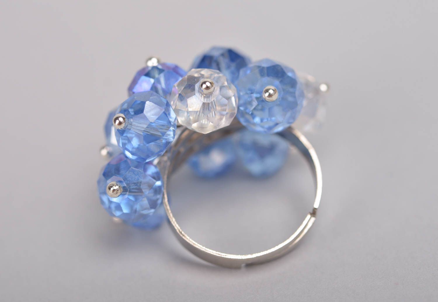 Металлическое кольцо с бусинами стекляруса ручной работы женское Зимняя пора фото 3