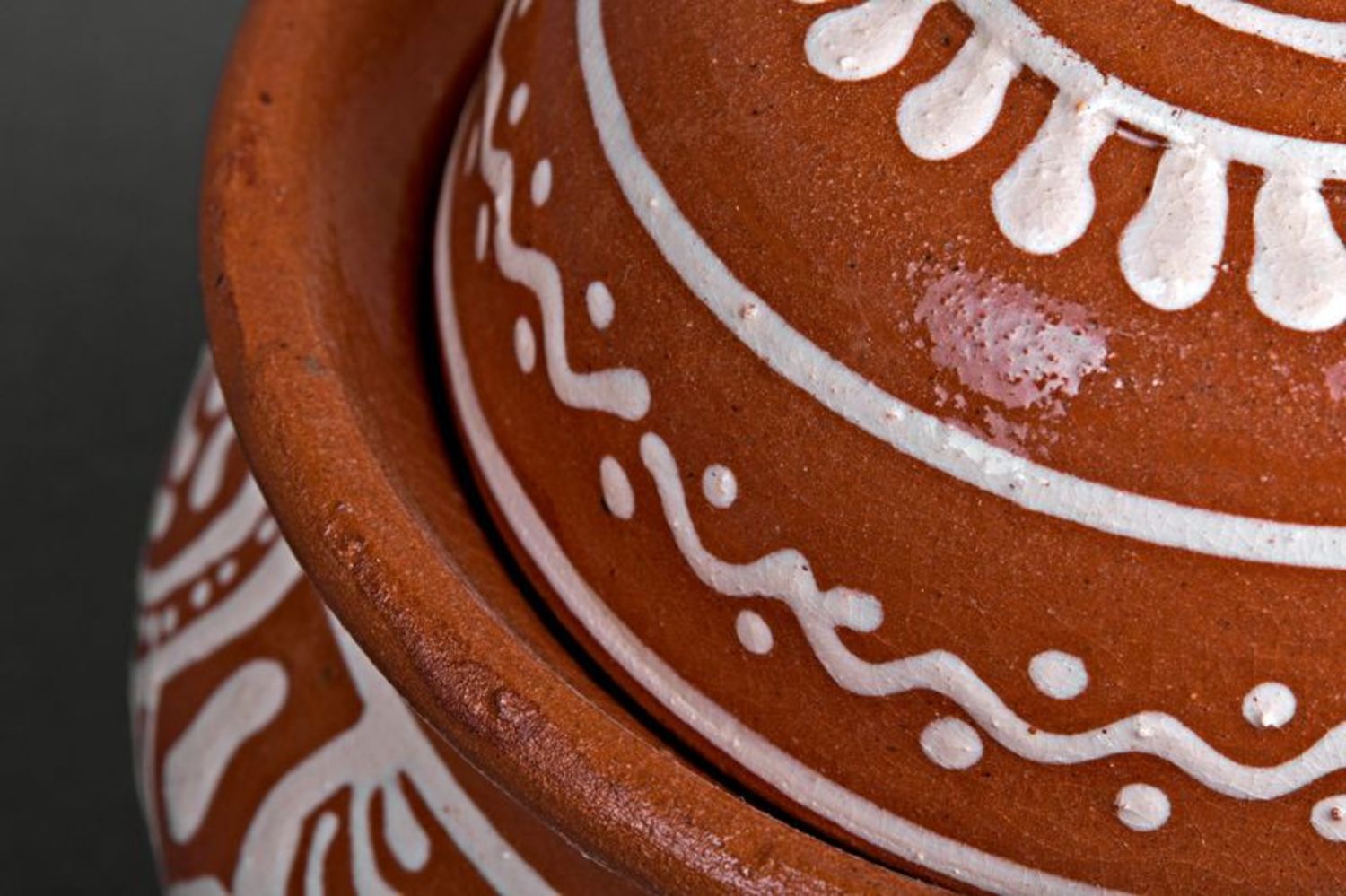 Clay pot with lid photo 4