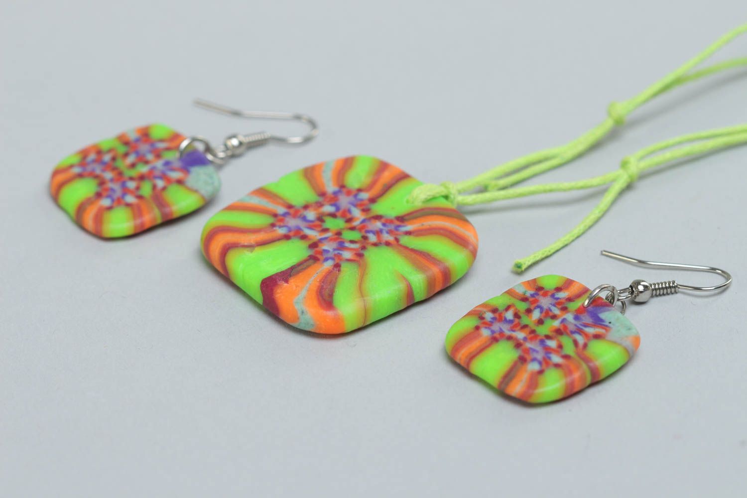 Set of handmade jewelry made of polymer clay bright pendant and earrings 2 pieces photo 3