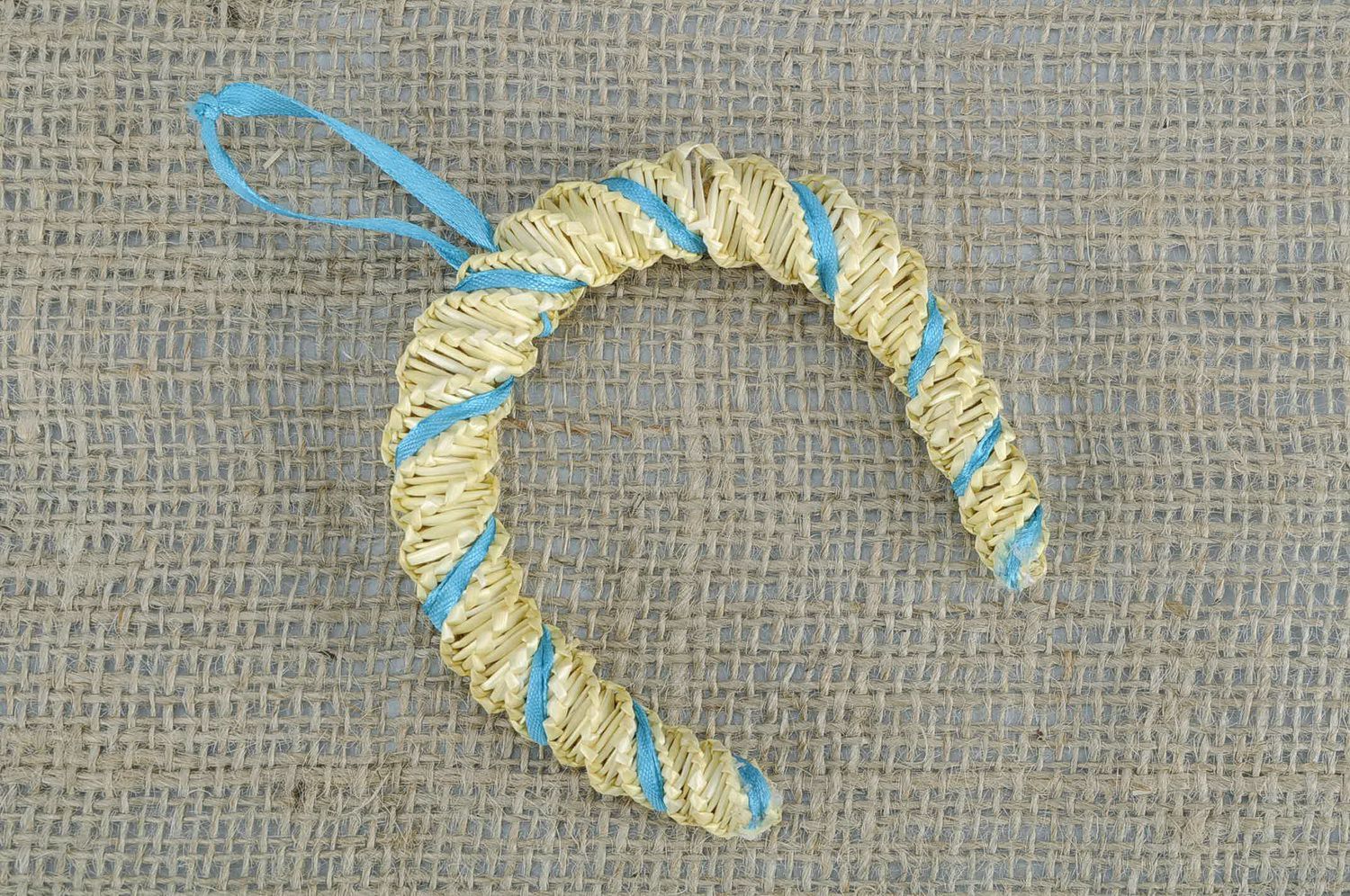 Protective charm made from straw Horseshoe photo 2