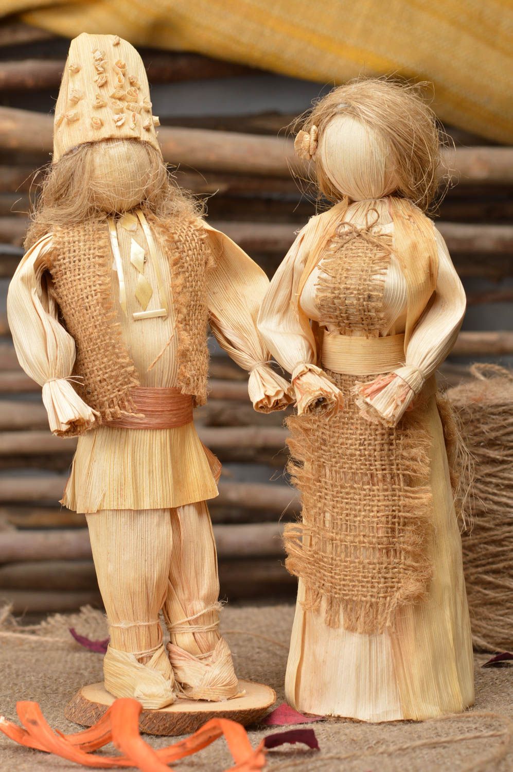 Handmade corn leaves figurines 2 pieces eco-friendly home decor man and woman photo 1