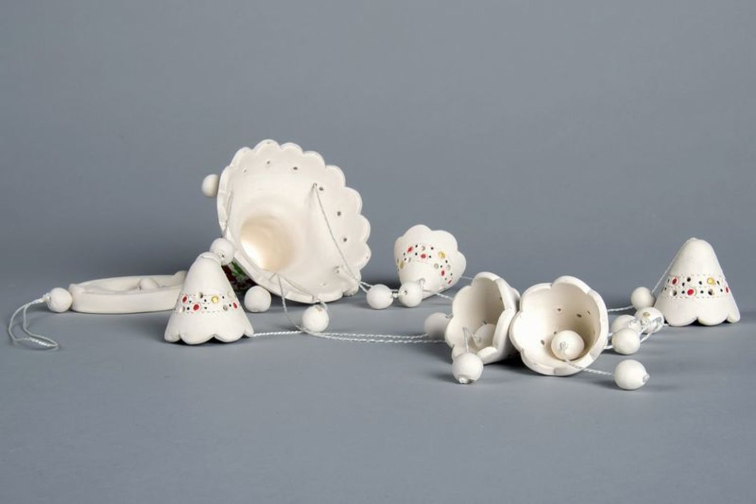 Campanillas colgantes de cerámica con amapolas foto 5