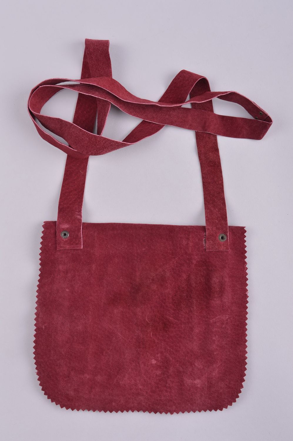 Сумка ручной работы сумка через плечо красивая кожаная сумка бордовая с цветами фото 3