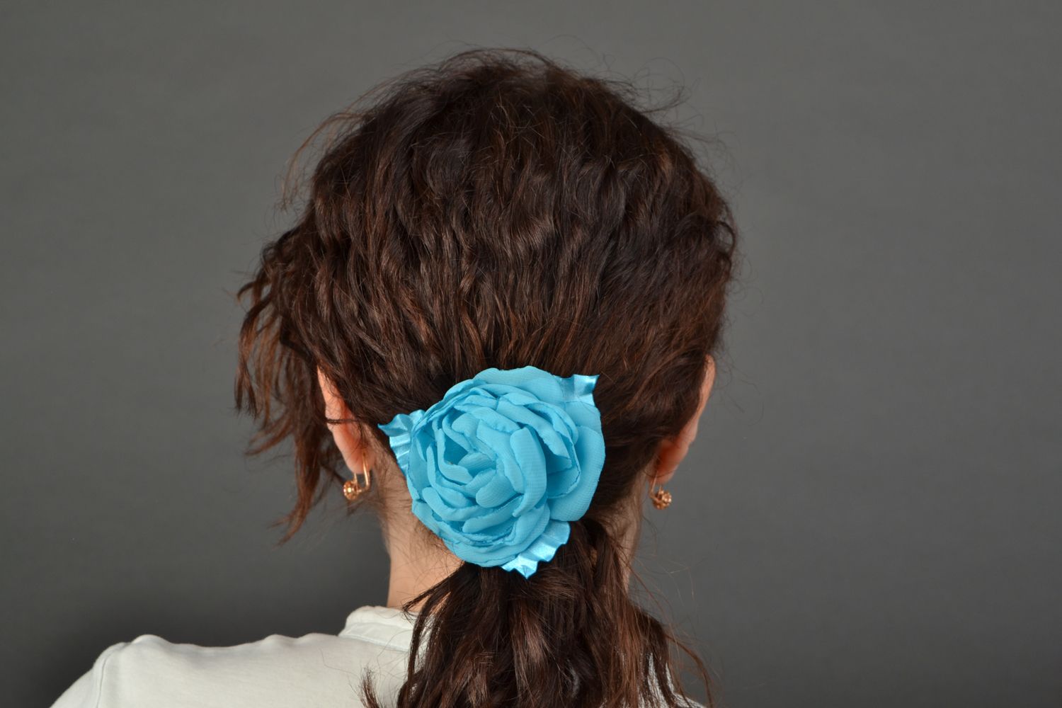 Резинка для волос в виде цветка из шифона Голубой пион фото 2