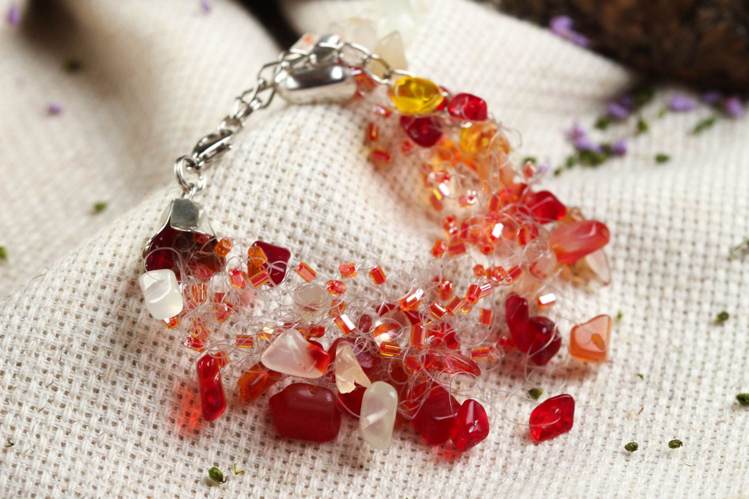 Airy beaded red and gold color natural sones bracelet for women photo 1