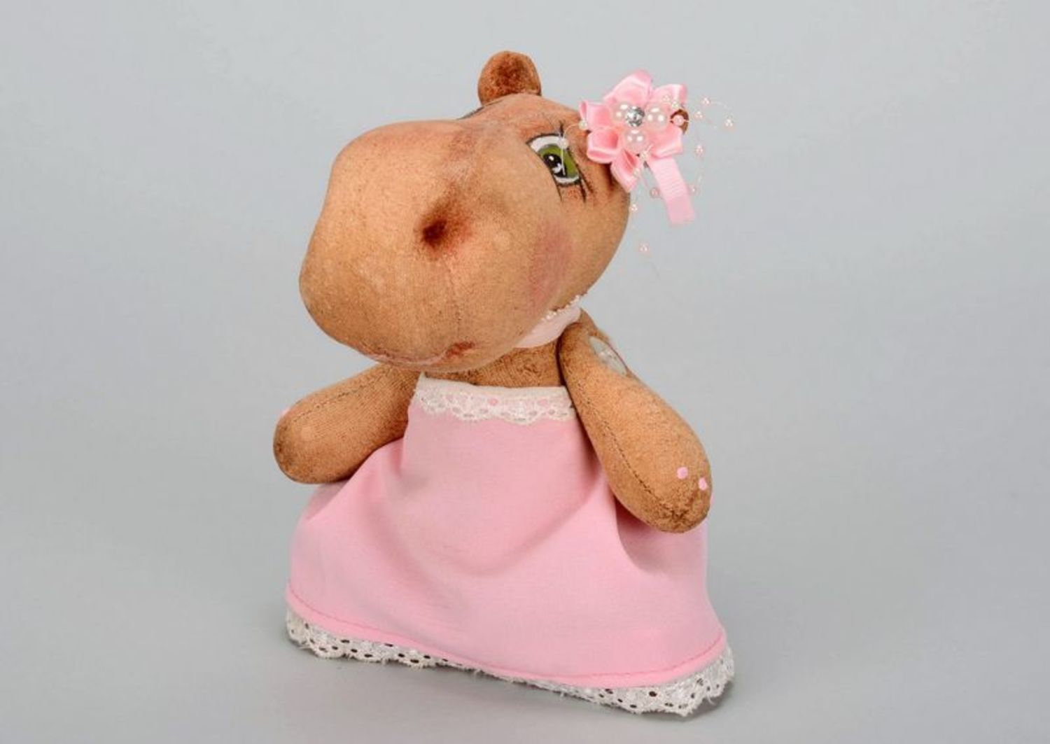 Bambola di peluche carina fatta a mano Piccolo ippopotamo in abito roseo  foto 4