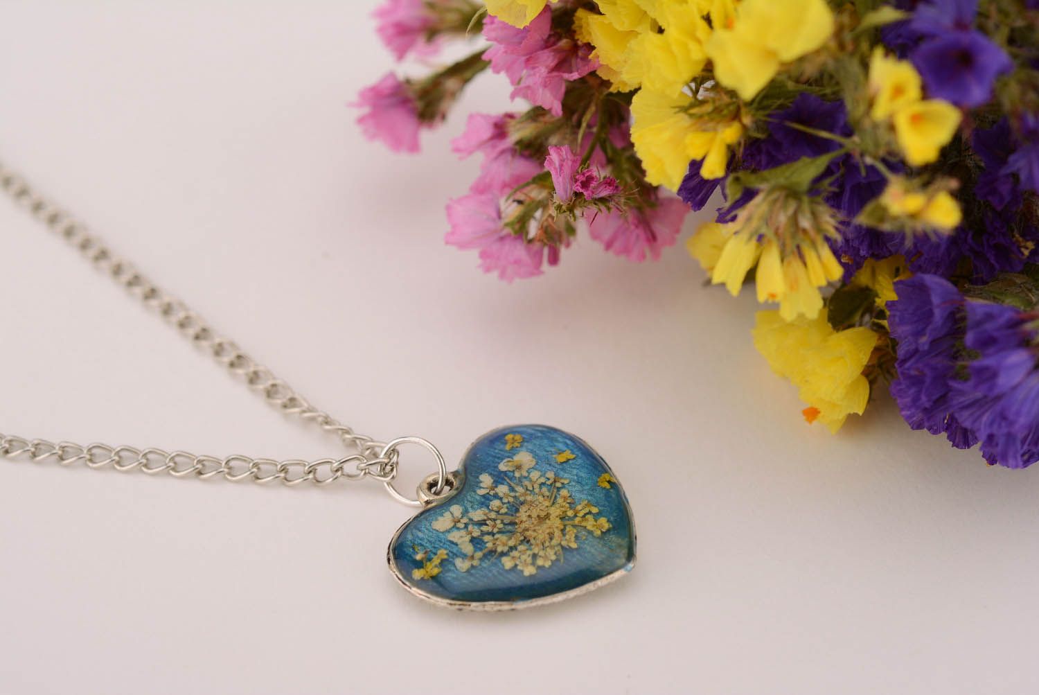 Pendant with chain Heart photo 1