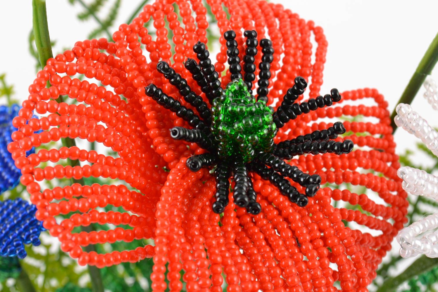 Dekorative Blumen aus Glasperlen im Topf Handmade Schmuck für Interieur Feldblumen foto 2