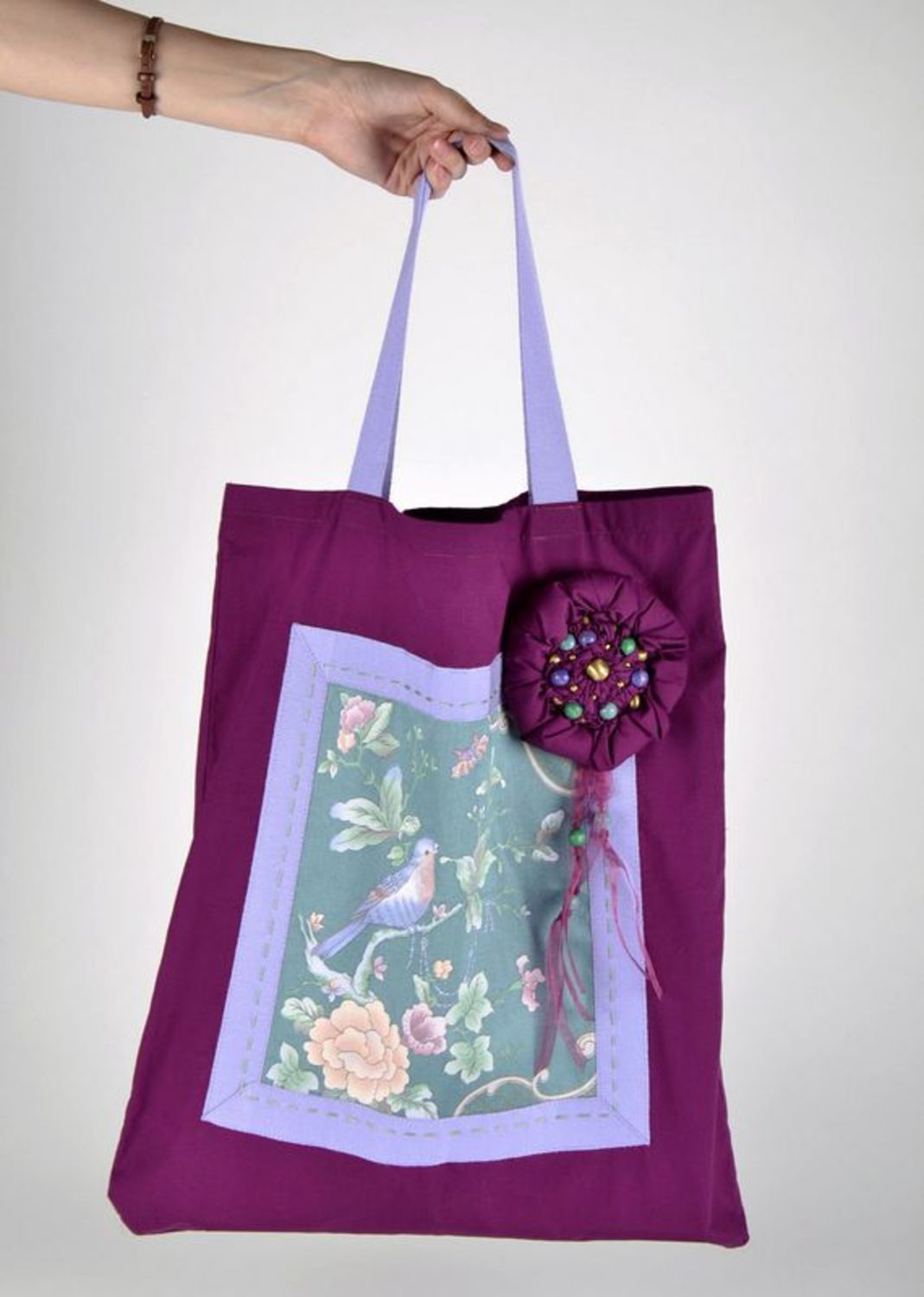 Bolsa feminina com estampado floral foto 3