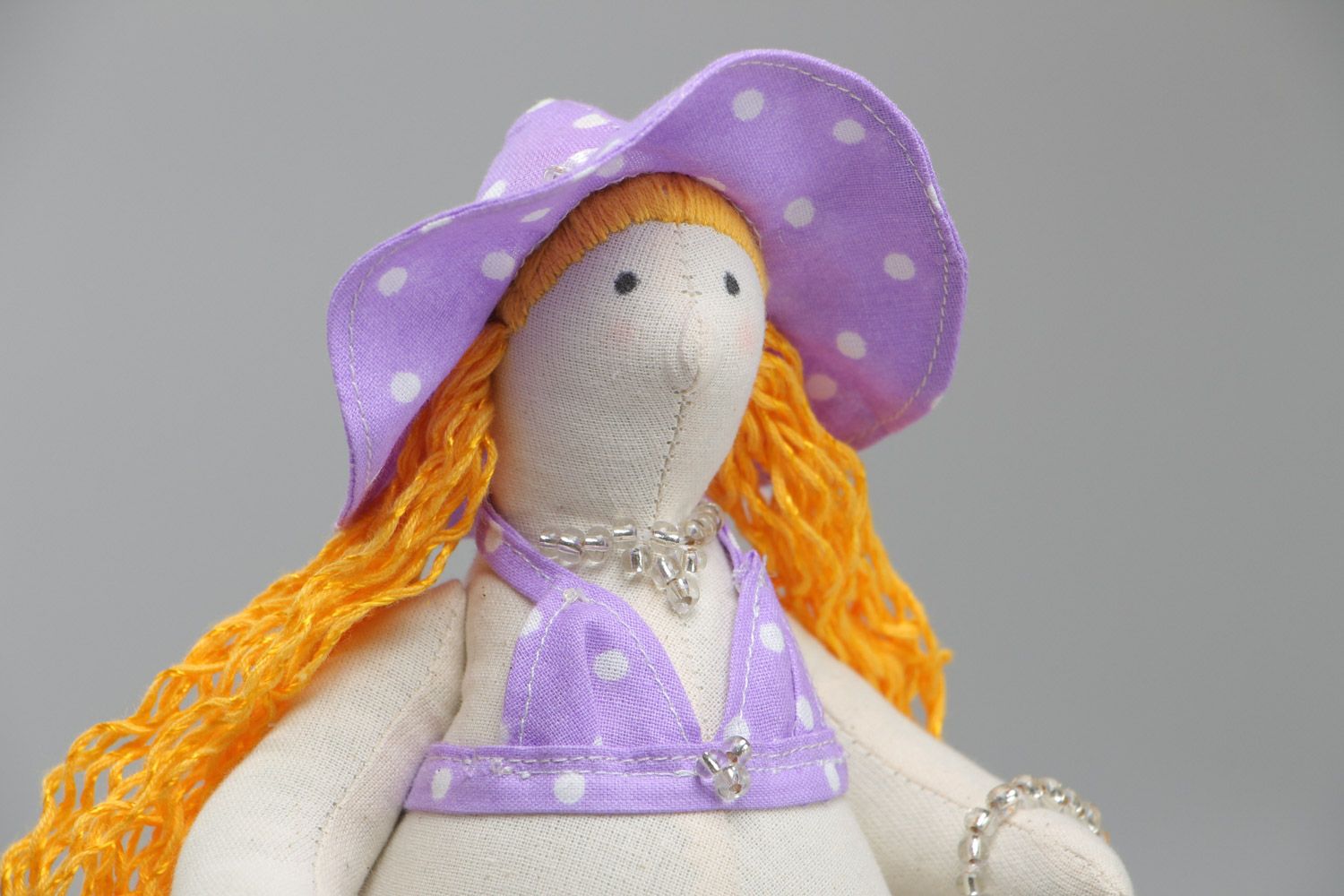 Дизайнерская кукла купальщица из натуральных тканей мягкая ручной работы фото 3