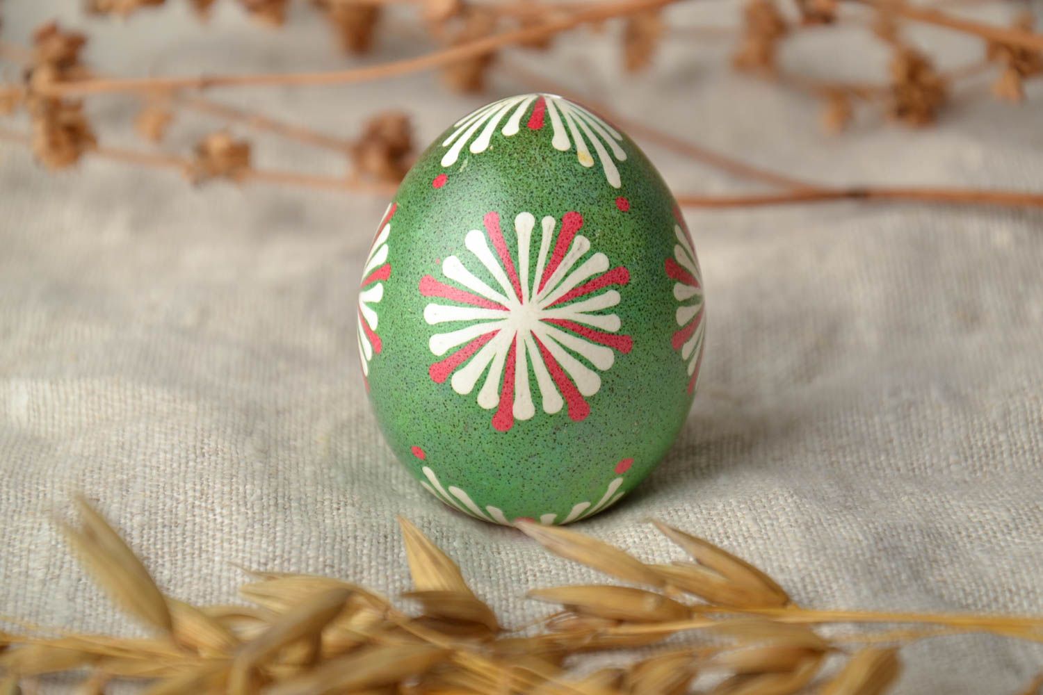 Huevo de pascua artesanal foto 1