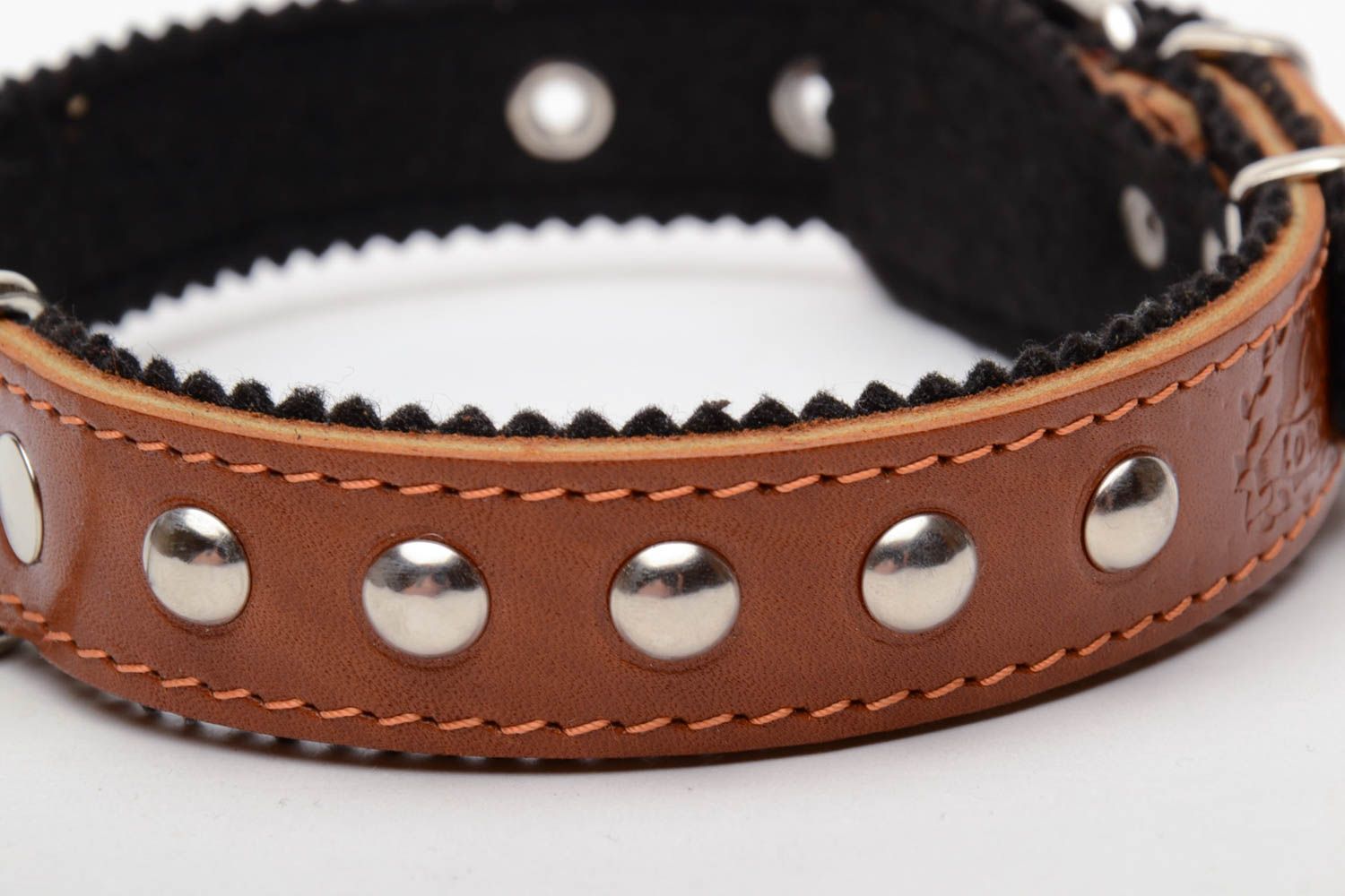 Leather dog collar photo 3