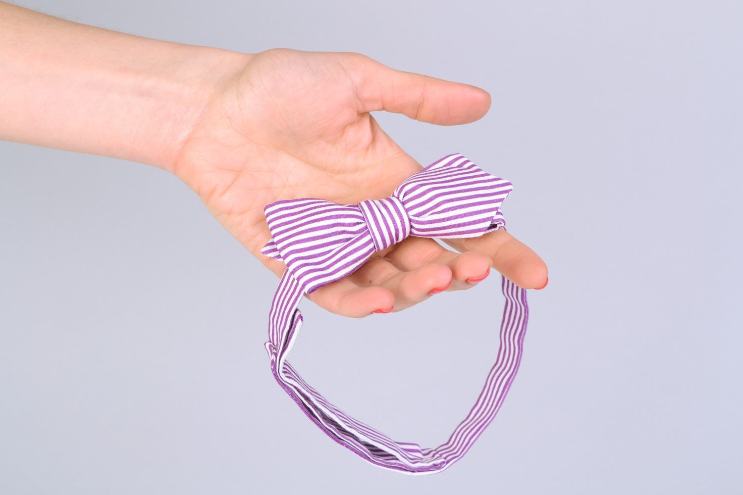 Текстильный галстук-бабочка из коттона в полоску фото 2