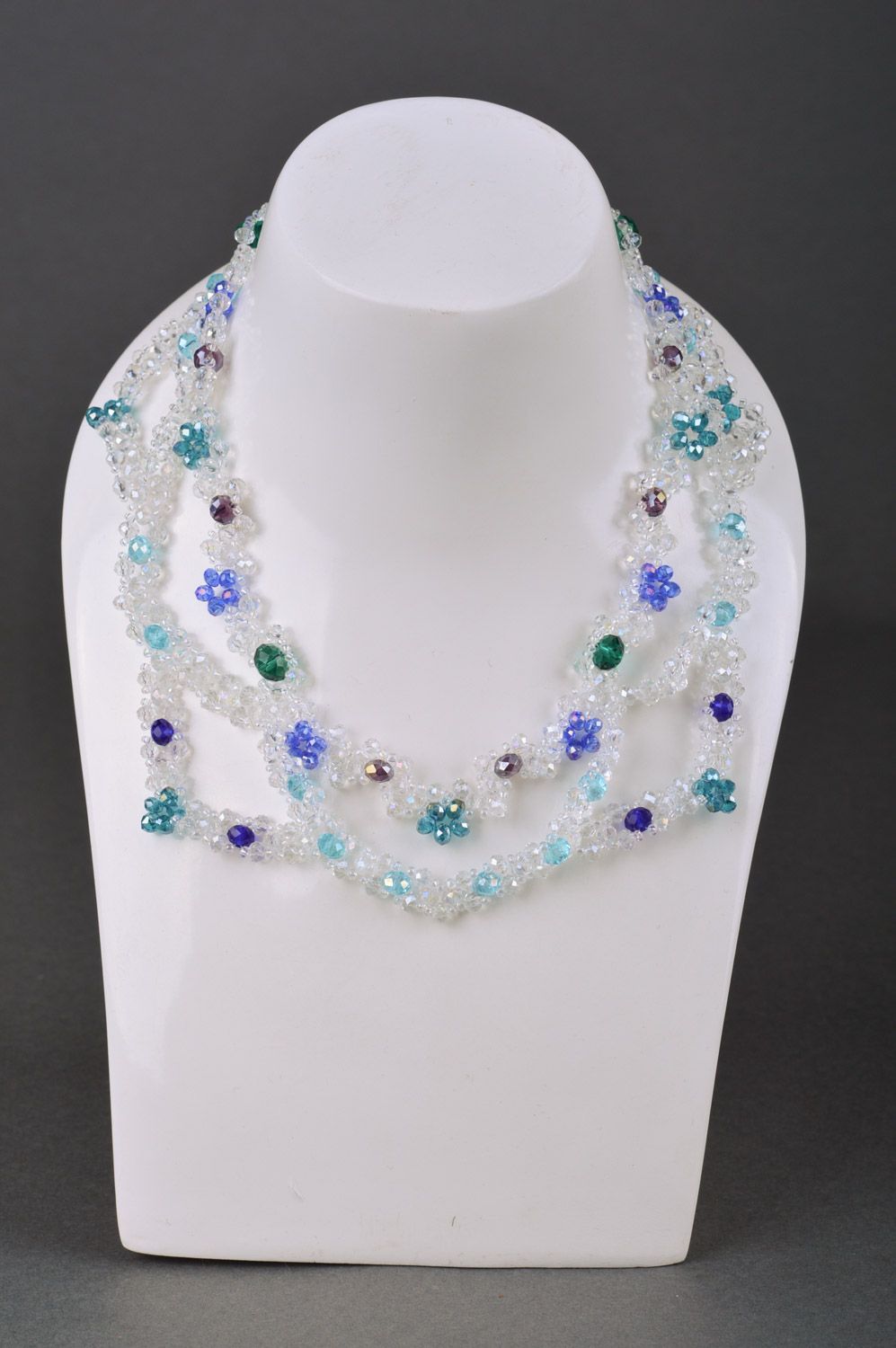 Collier en perles de cristal de roche blanc et bleu fait main pour femme  photo 1