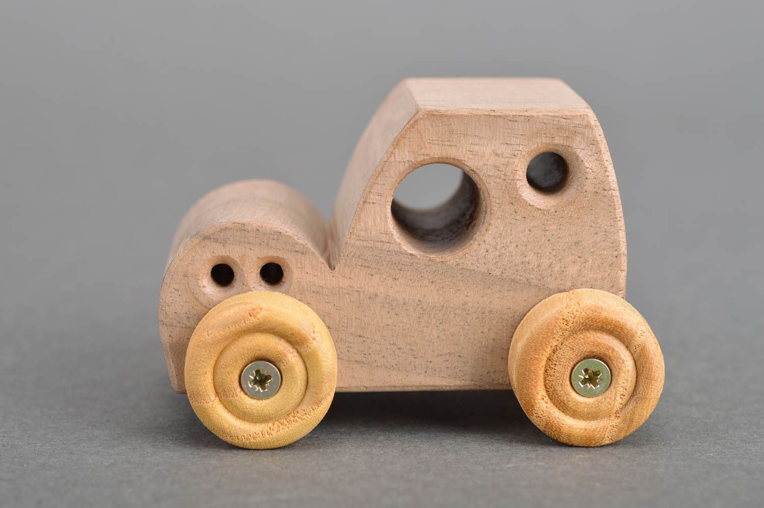 Zieh Spielzeug Holzauto öko rein klein für Kinder Geschenk Handarbeit in Beige  foto 2