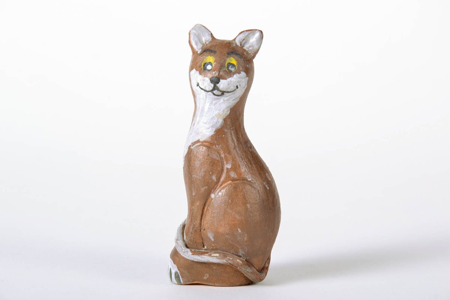 Estatueta decorativa de raposa artesanal de argila decoração do interior com figuras de cerâmica  foto 2