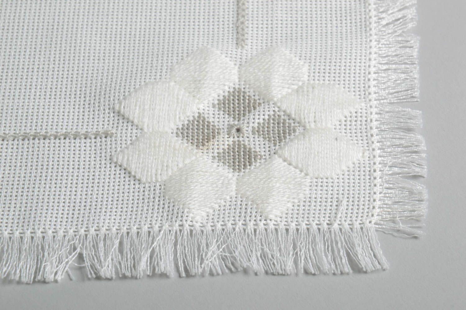 White embroidered napkin decorative home textile handmade linen napkin photo 3