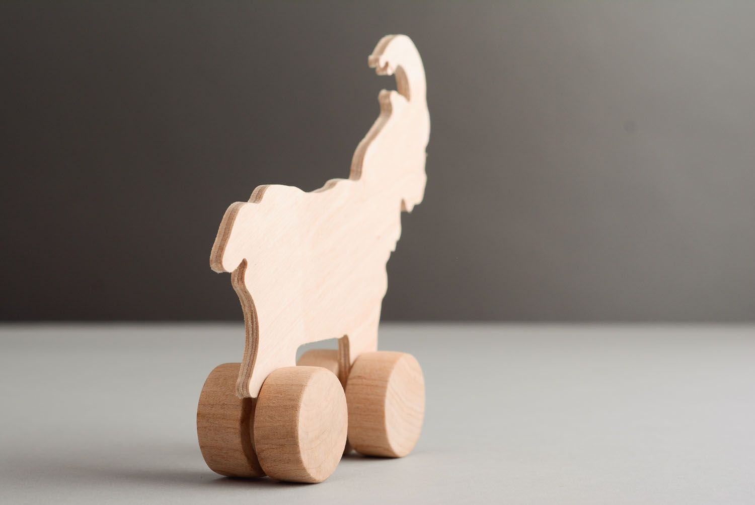 Wooden blank toy with wheels photo 4