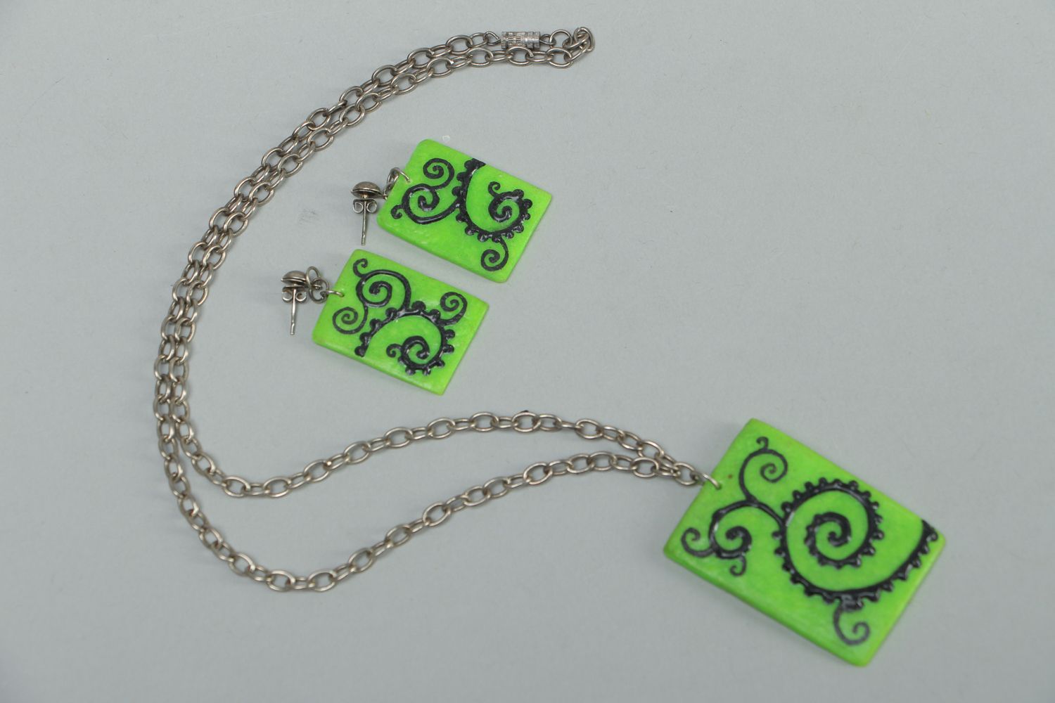Handmade polymer clay jewelry set of green color photo 1