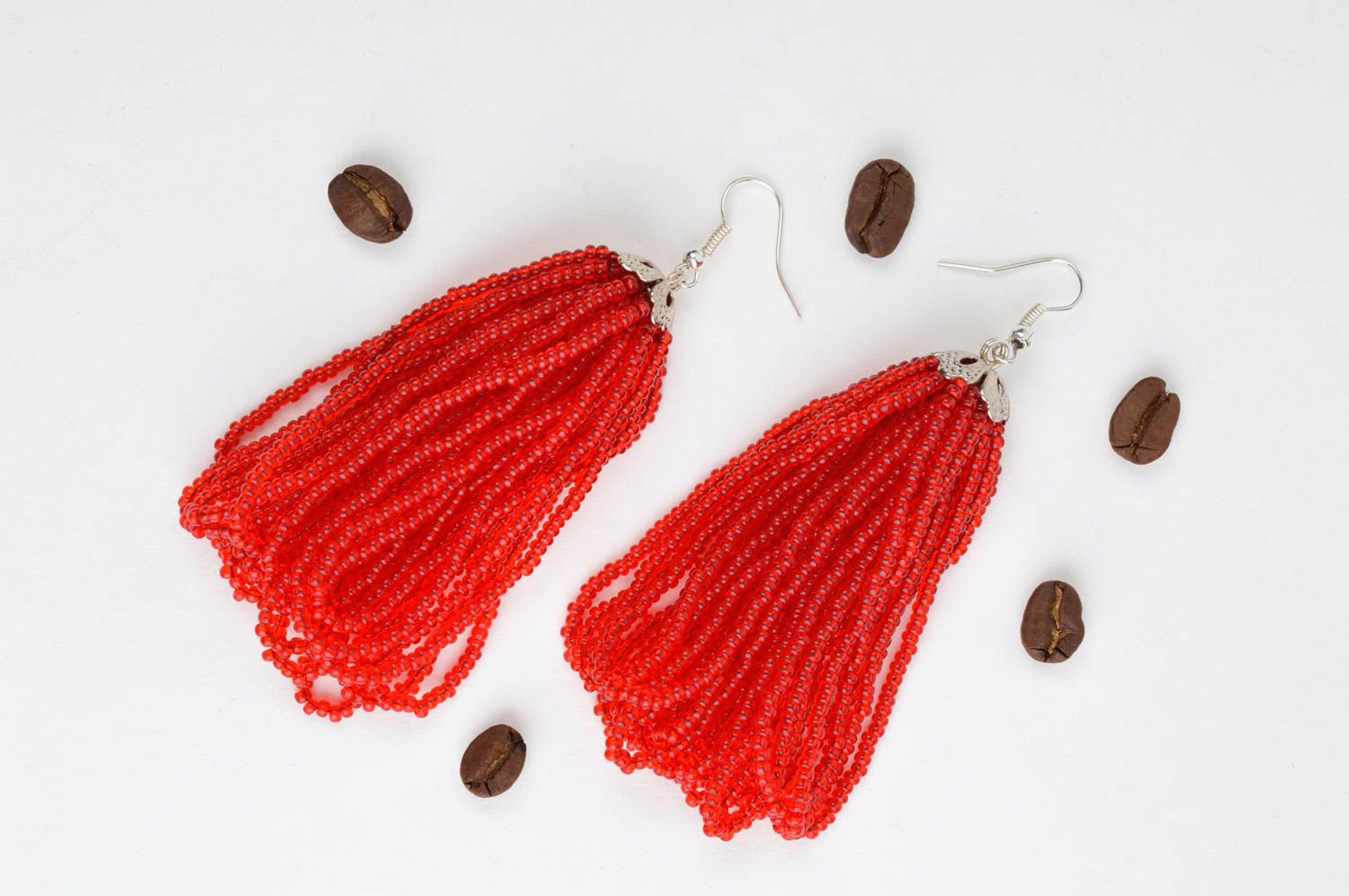 Orecchini di perline fatti a mano accessorio originale bello da donna rosso foto 2