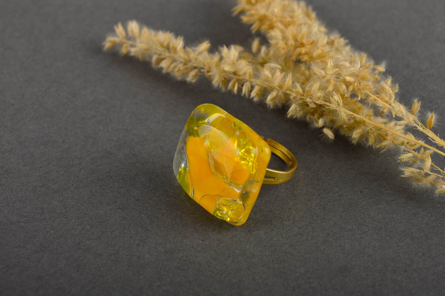 Schmuck aus Glas Handmade Ring Damen Designer Accessoire Geschenk Ideen gelb foto 1