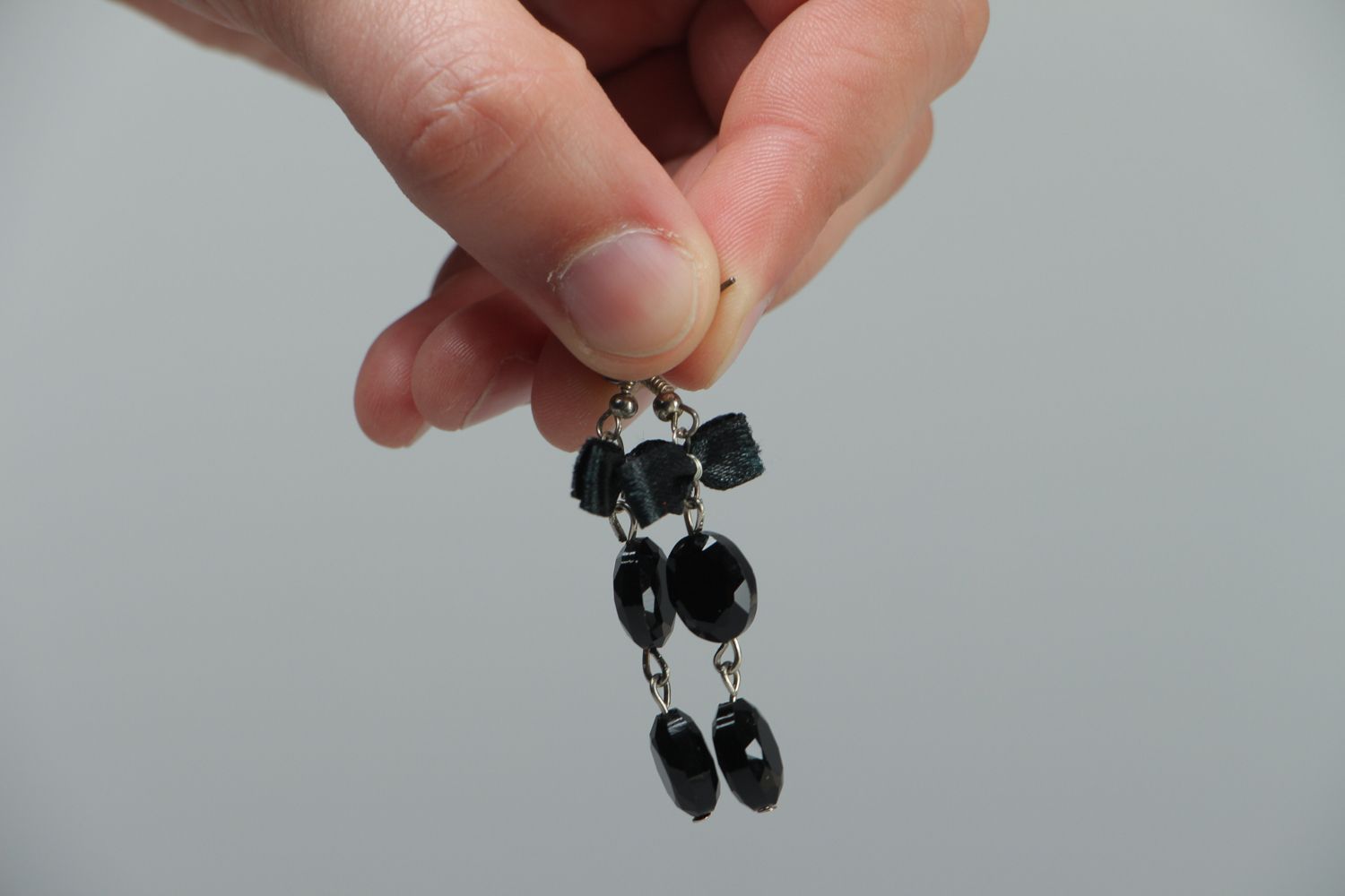 Black earrings with beads and bows photo 3