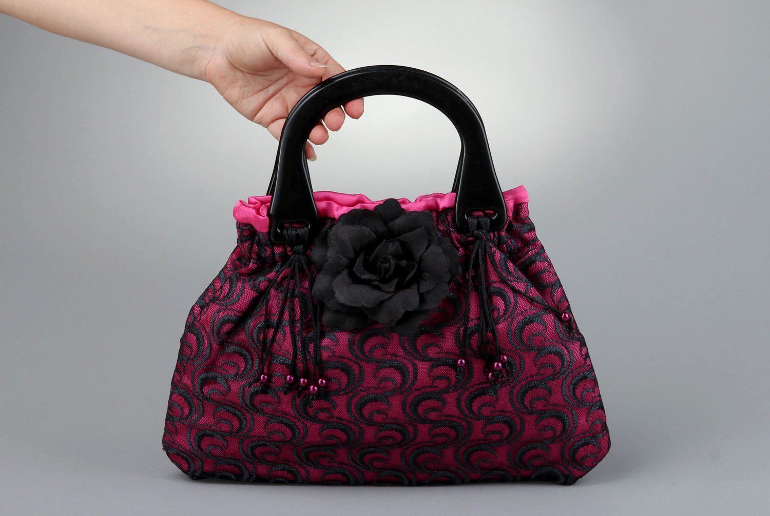 Bag, made of satin, lace, guipure photo 1