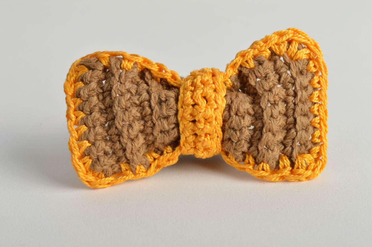 Élastique à cheveux noeud tricoté au crochet fait main jaune-marron original photo 4