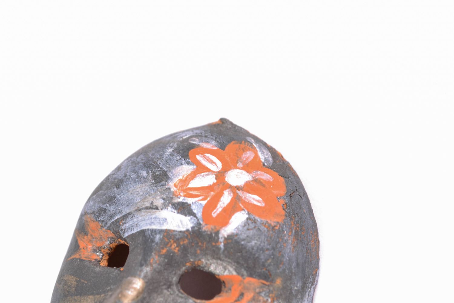 Сувенирная маска из глины расписная фото 3