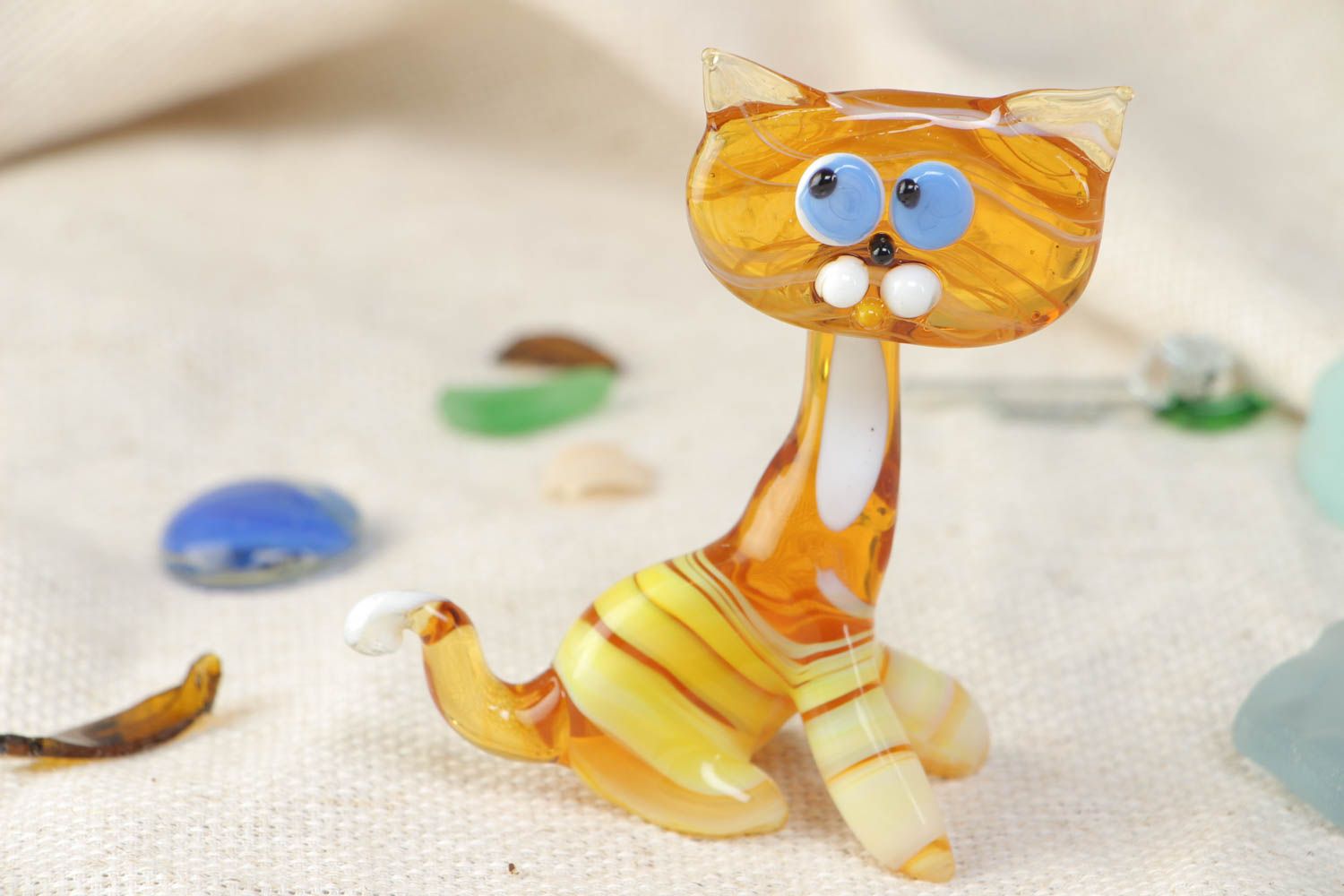Handmade collectible lampwork glass miniature animal figurine of yellow cat photo 1