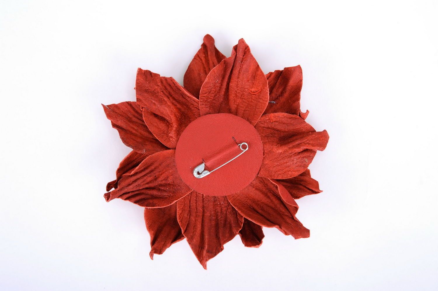 Broche-flor vermelha foto 3