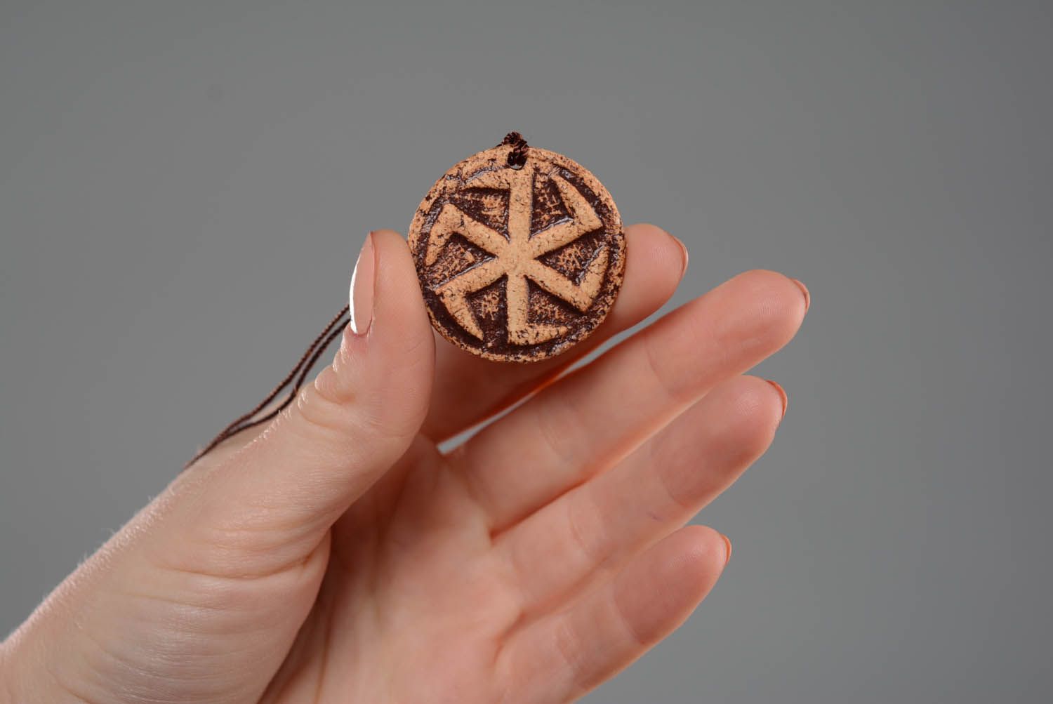 Next-to-skin amulet pendant Slavic Kolovrat photo 2