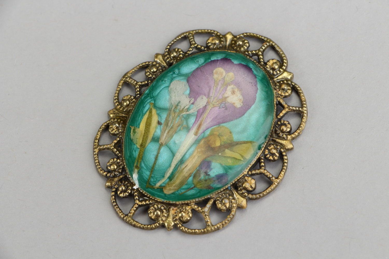 Basis for brooches or pendants with real flowers photo 2