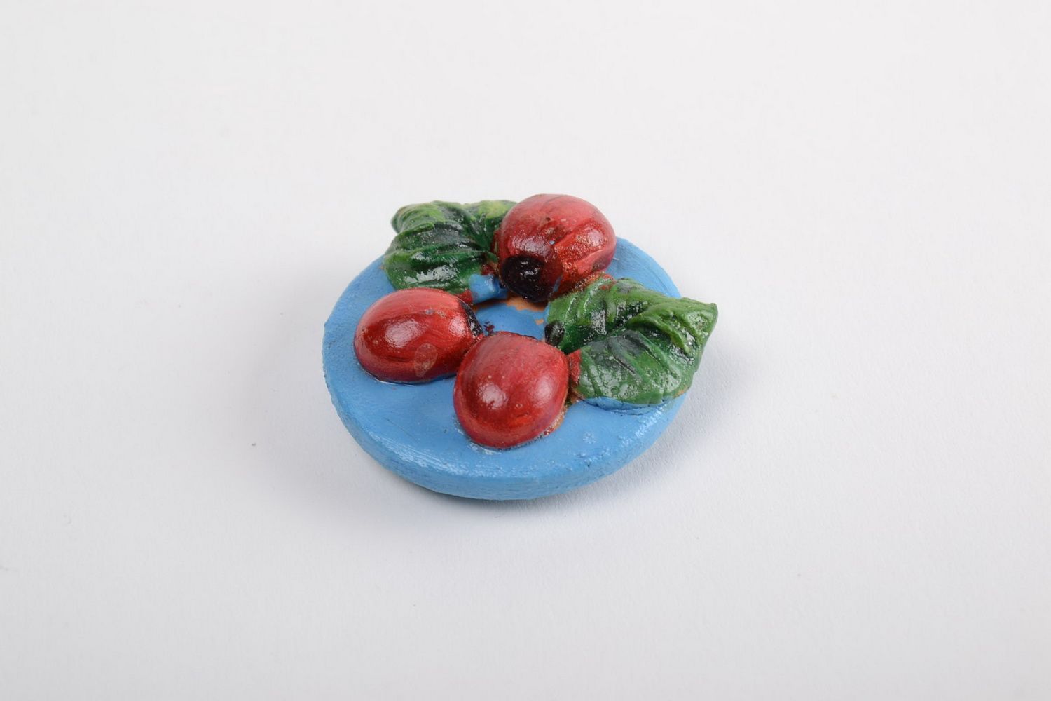 Керамический магнит на холодильник ручной работы круглый расписной декор кухни фото 2