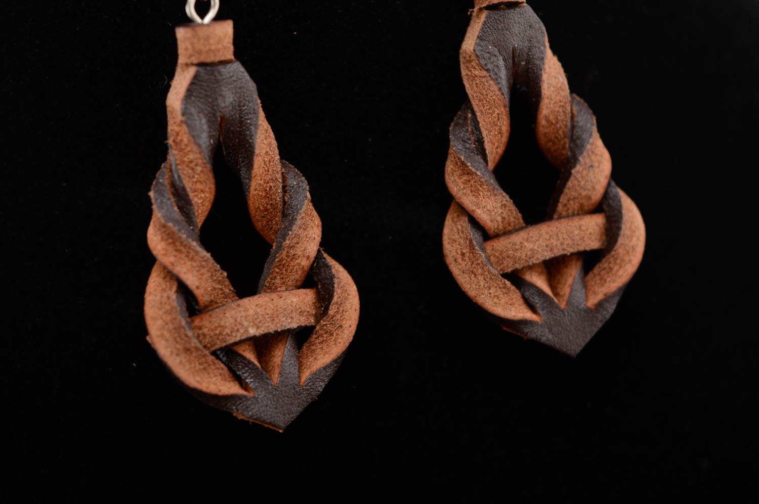 Handmade woven leather earrings photo 4