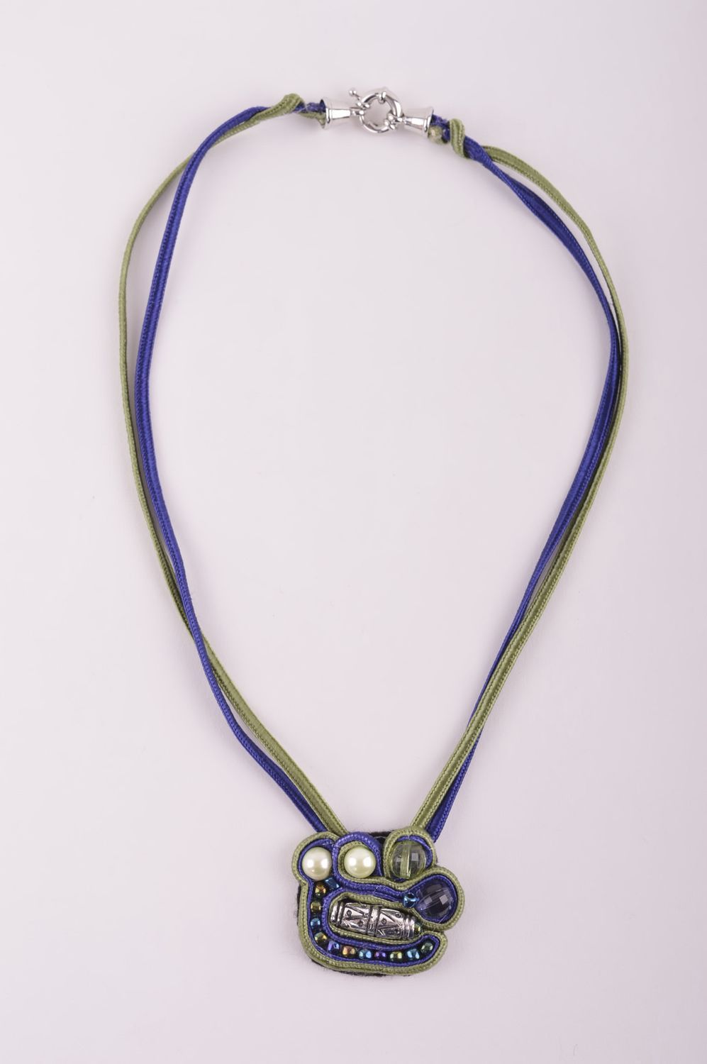 Soutache pendant handmade soutache pendant embroidered pendant with beads photo 2