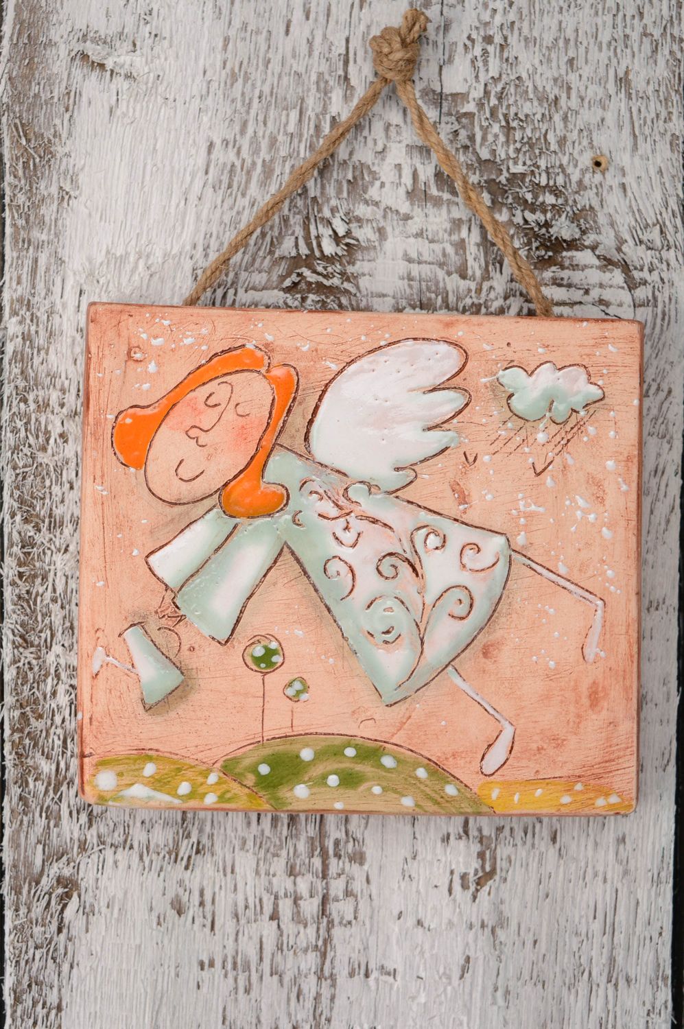 Декоративное панно глиняное с ангелом  фото 1
