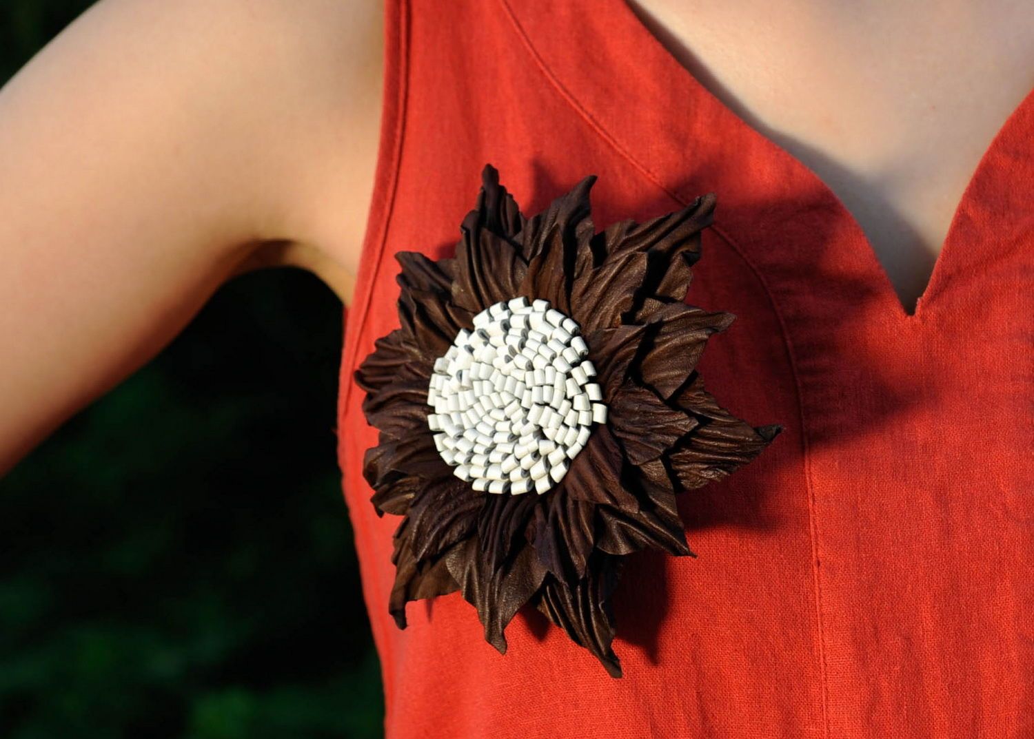 Leather Brooch Flower photo 5