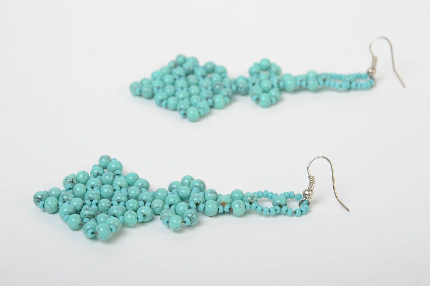 Handmade woven beaded long earrings of turquoise color photo 3