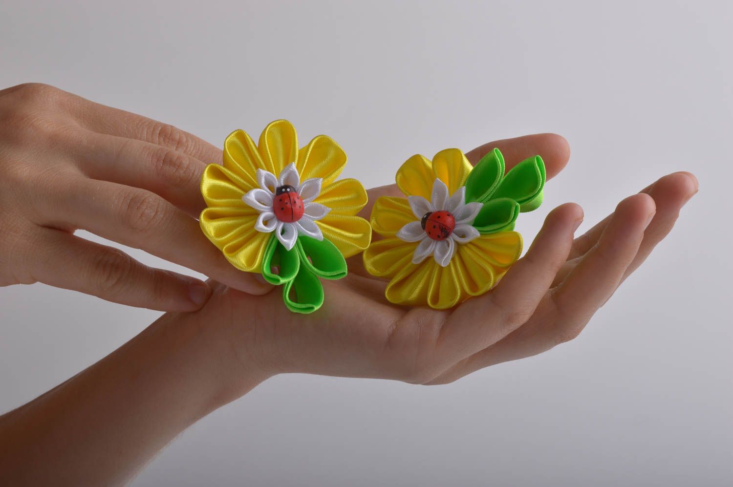 Unusual handmade flower scrunchies hair scrunchie for kids 2 pieces gift ideas photo 5