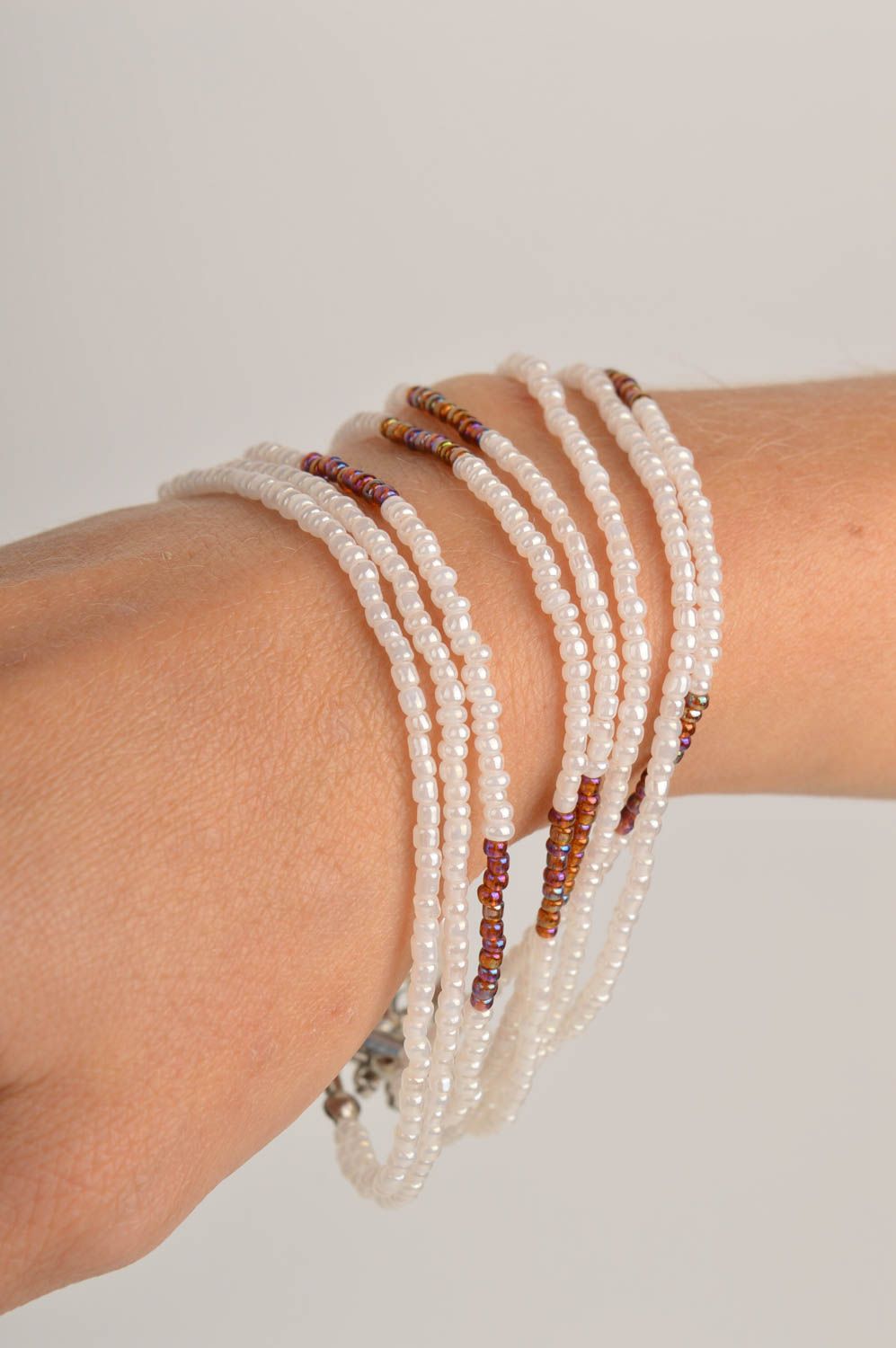 Multi-layer white beads bangle wrist bracelet for women photo 2