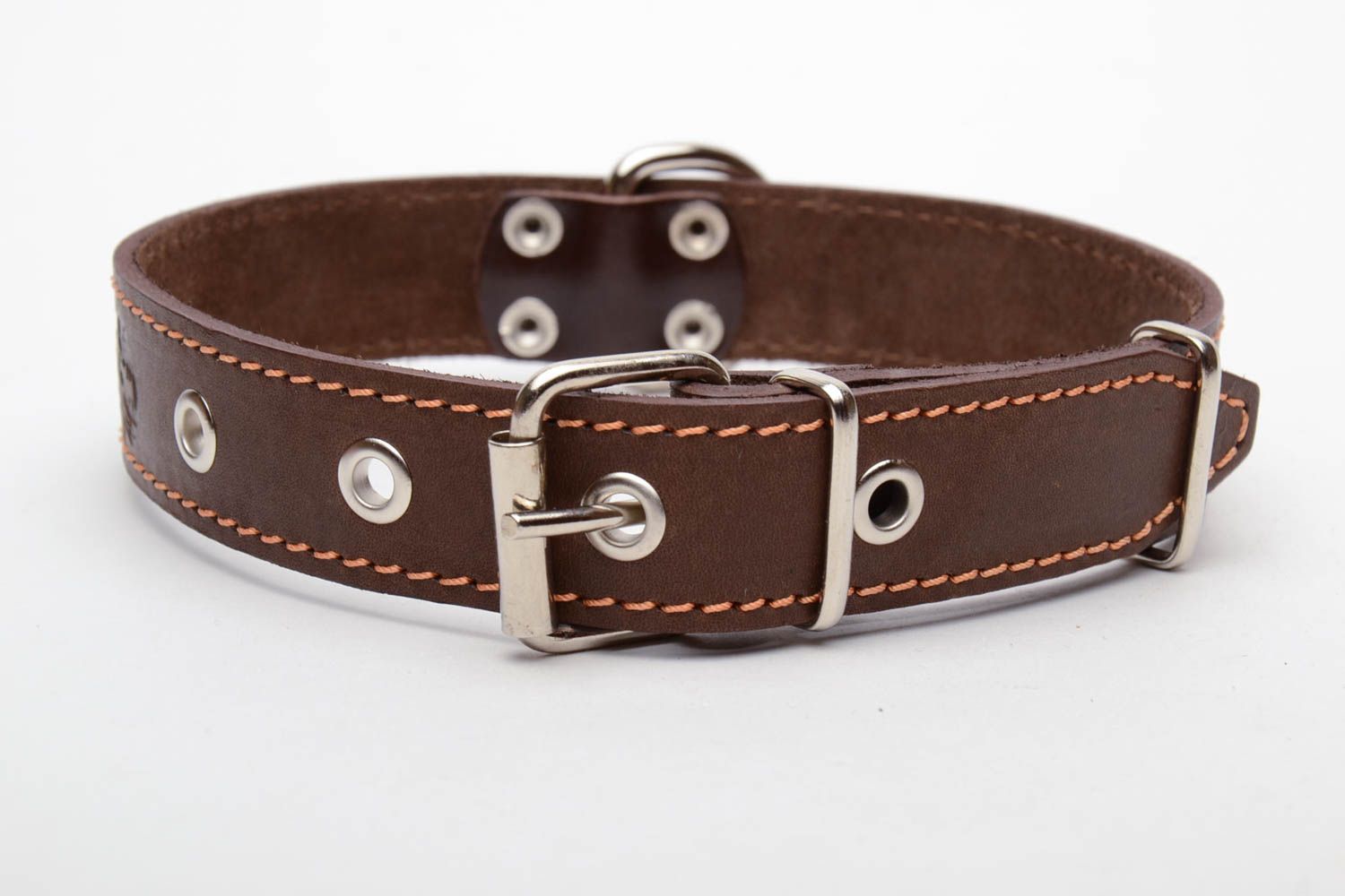 Leather dog collar with embossing photo 2