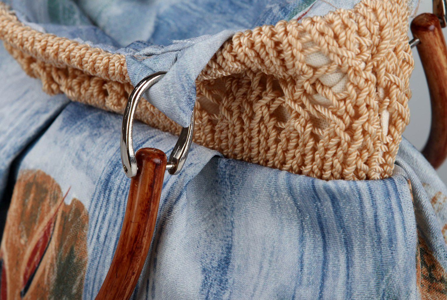 Saco feminino azul de têxtil foto 3