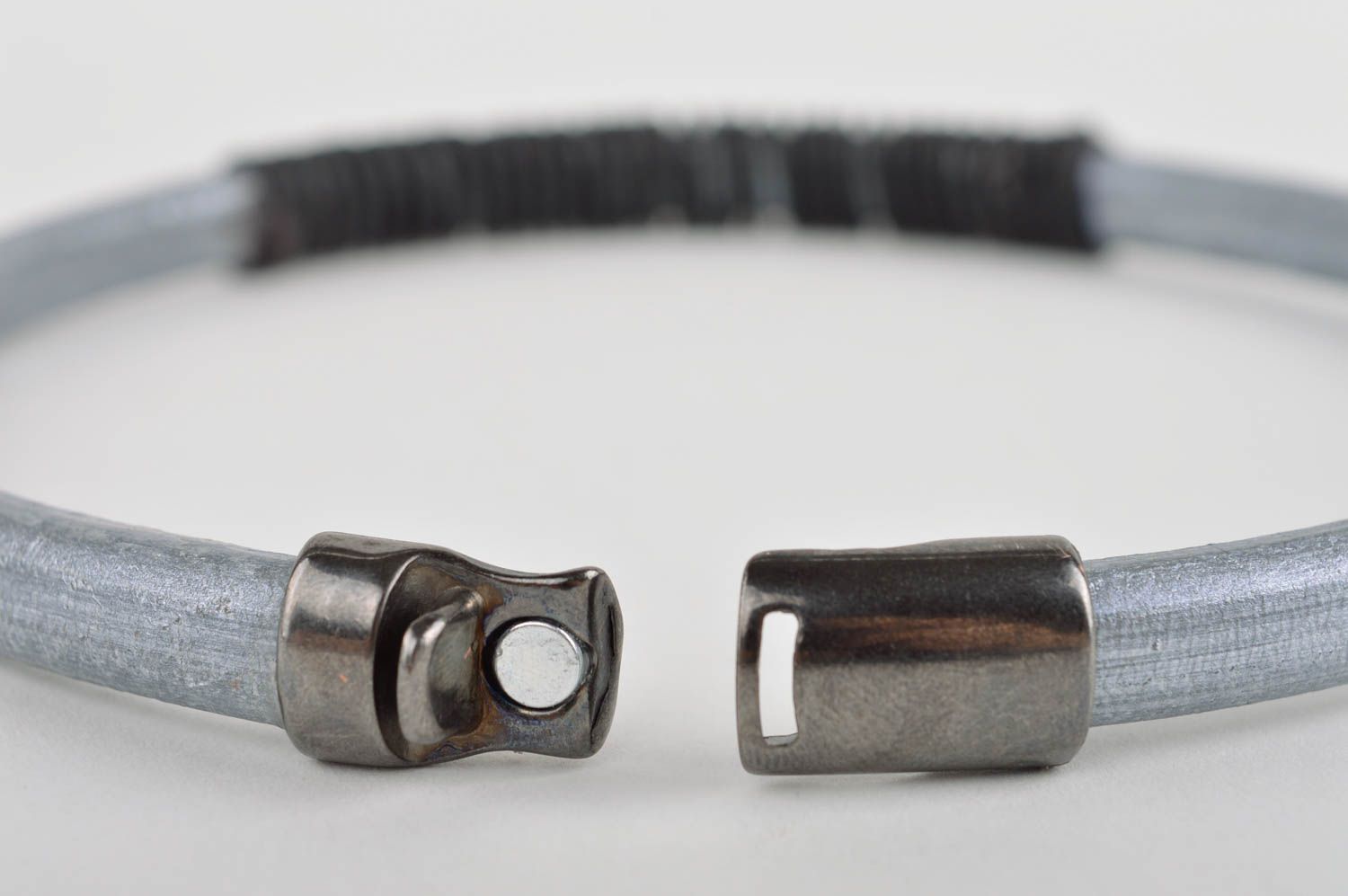 Handgemachter Schmuck Armband für Frauen Damen Halskette Schmuck aus Leder grau foto 4