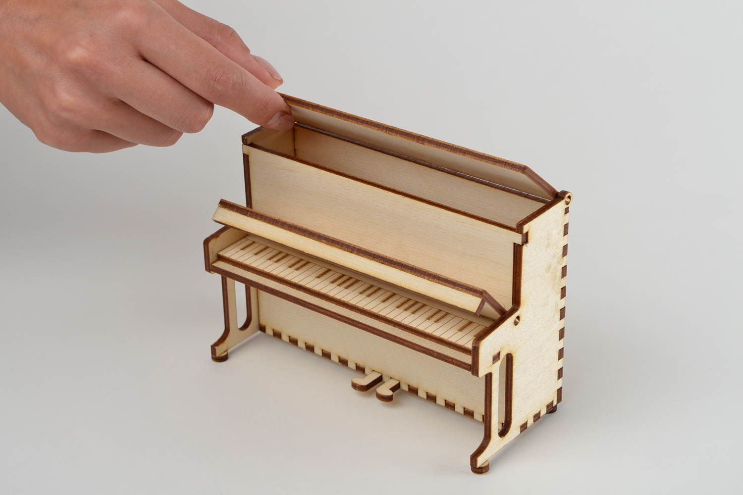 Handmade Klavier romantische Figur zum Bemalen Holz Rohling Miniatur Figur grell foto 2
