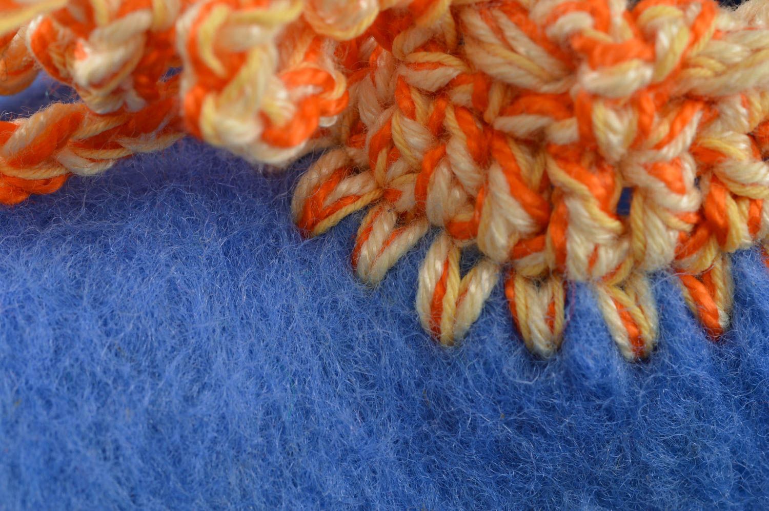 Chaussons bébé tricotés faits main en laine feutrée originaux pratiques photo 3