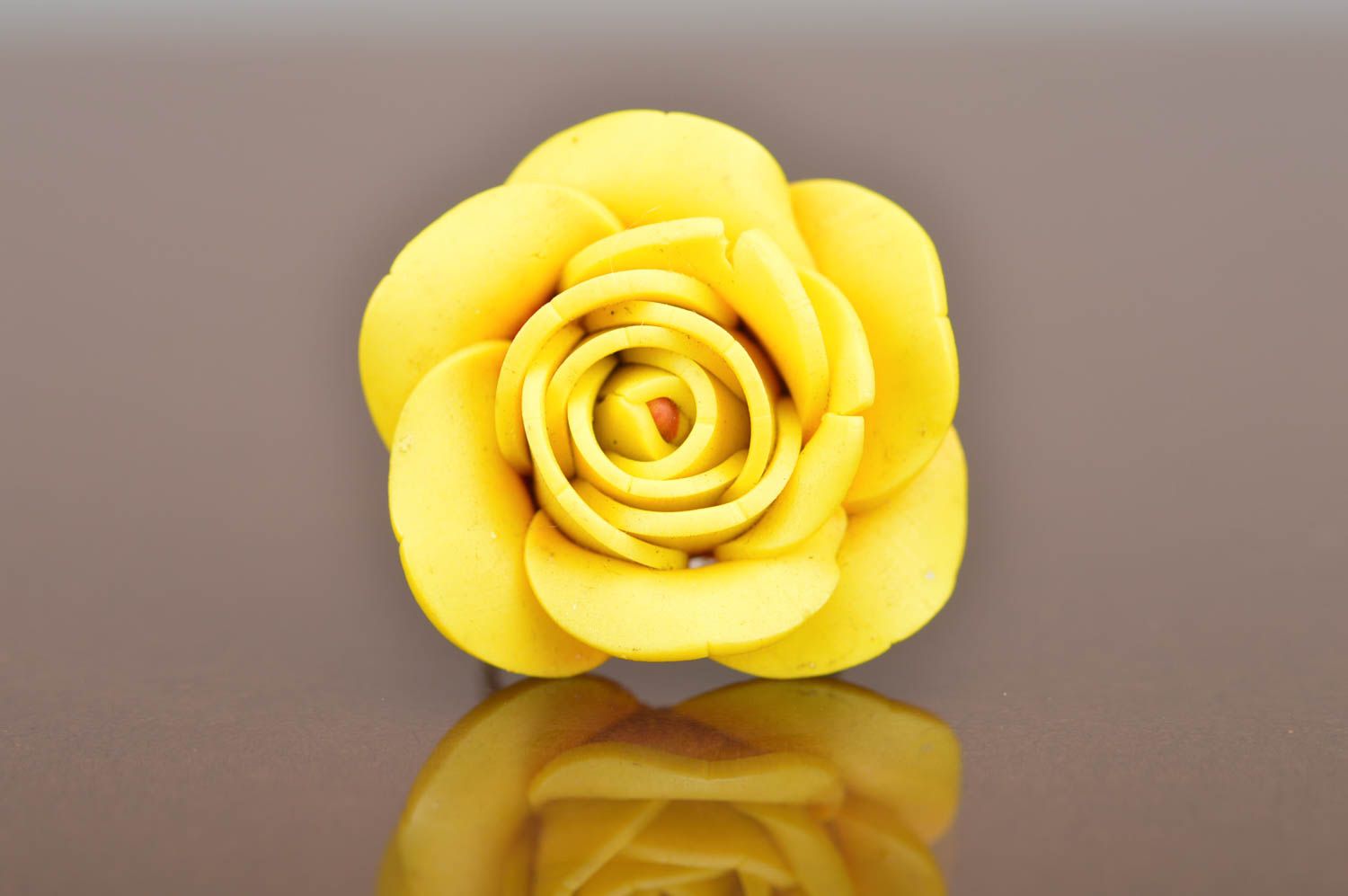 Handmade designer ring made of polymer clay in shape of volume yellow rose photo 5