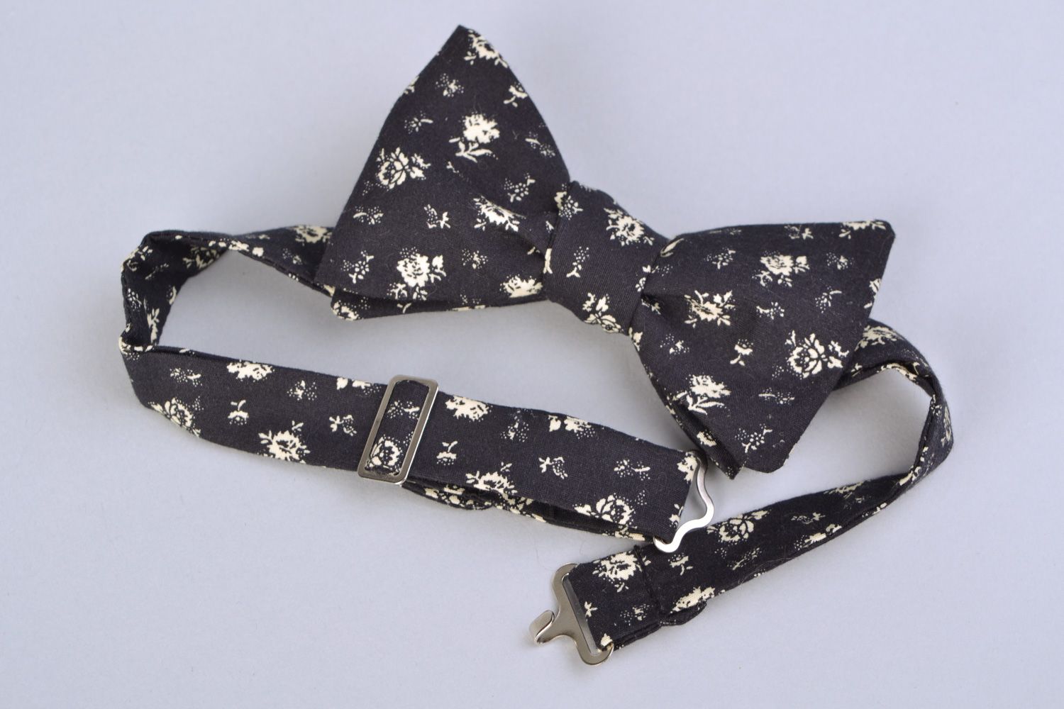 Beautiful handmade fabric bow tie Flowers photo 4