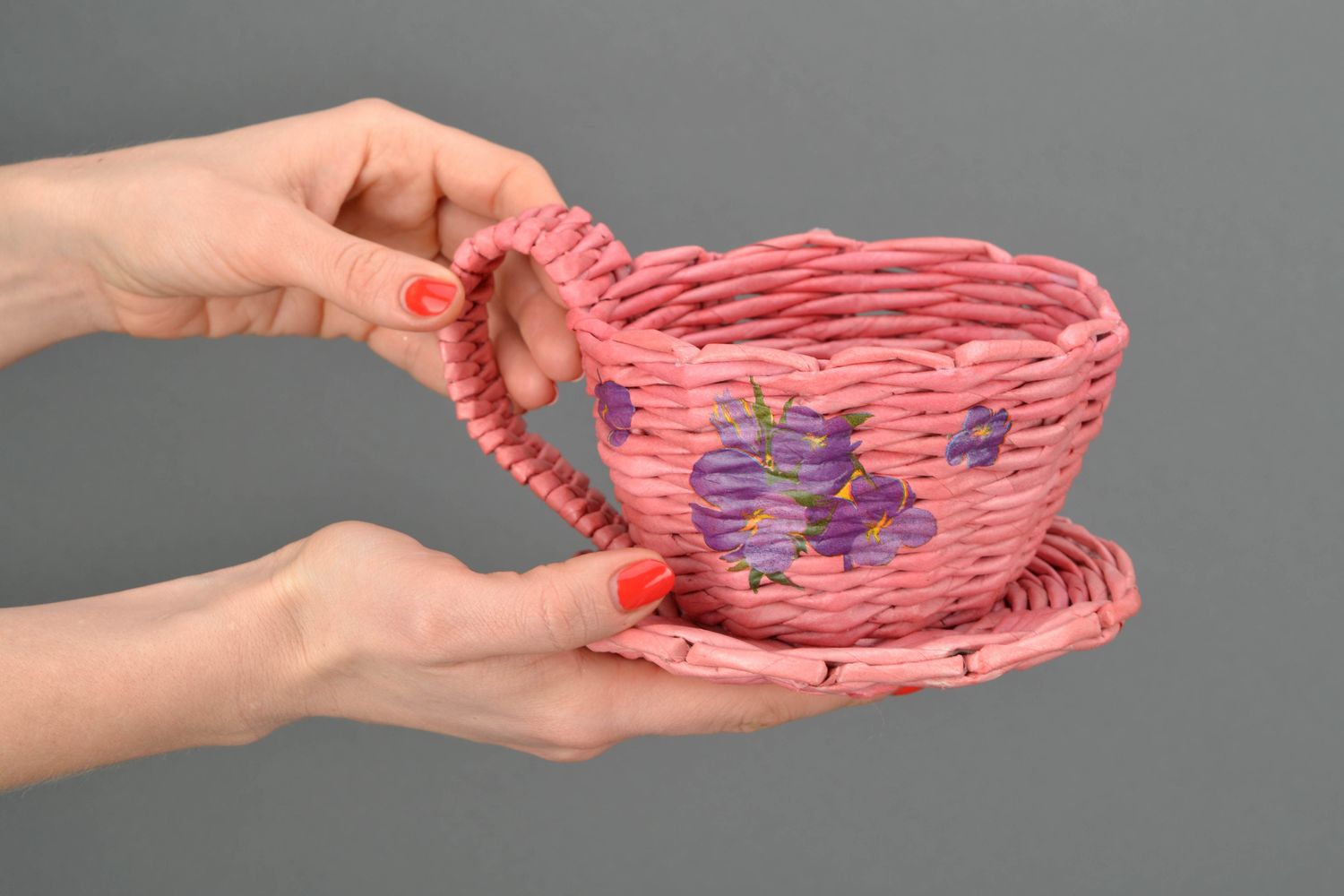 Woven flower pot cover in the shape of cup photo 2