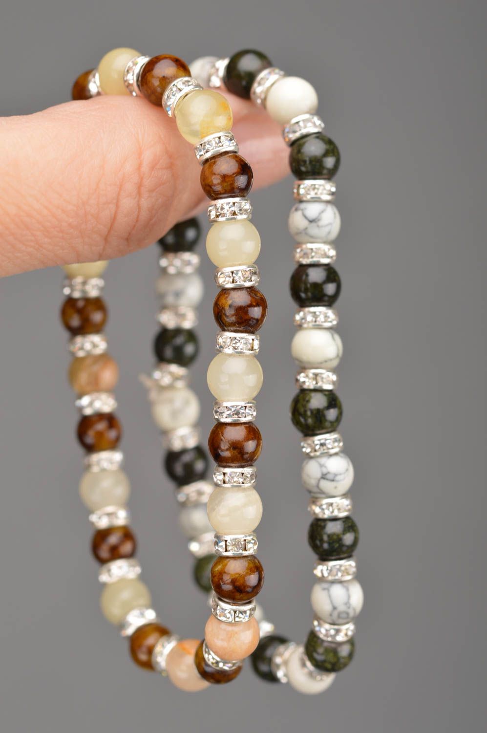 Handmade cute set of bracelets made of beads 2 items stylish accessories photo 5